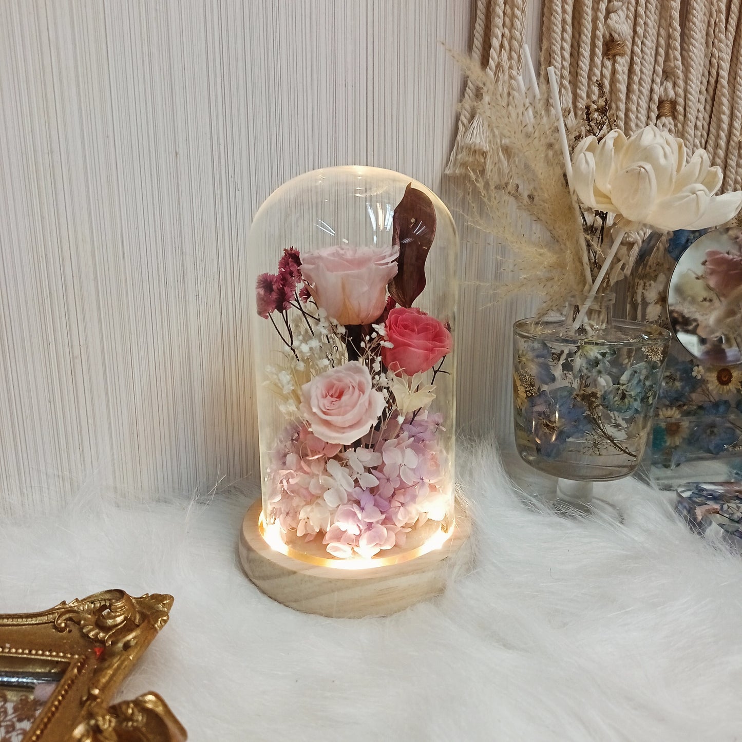 永生玫瑰花玻璃罩 Preserved Rose with Glass Cover