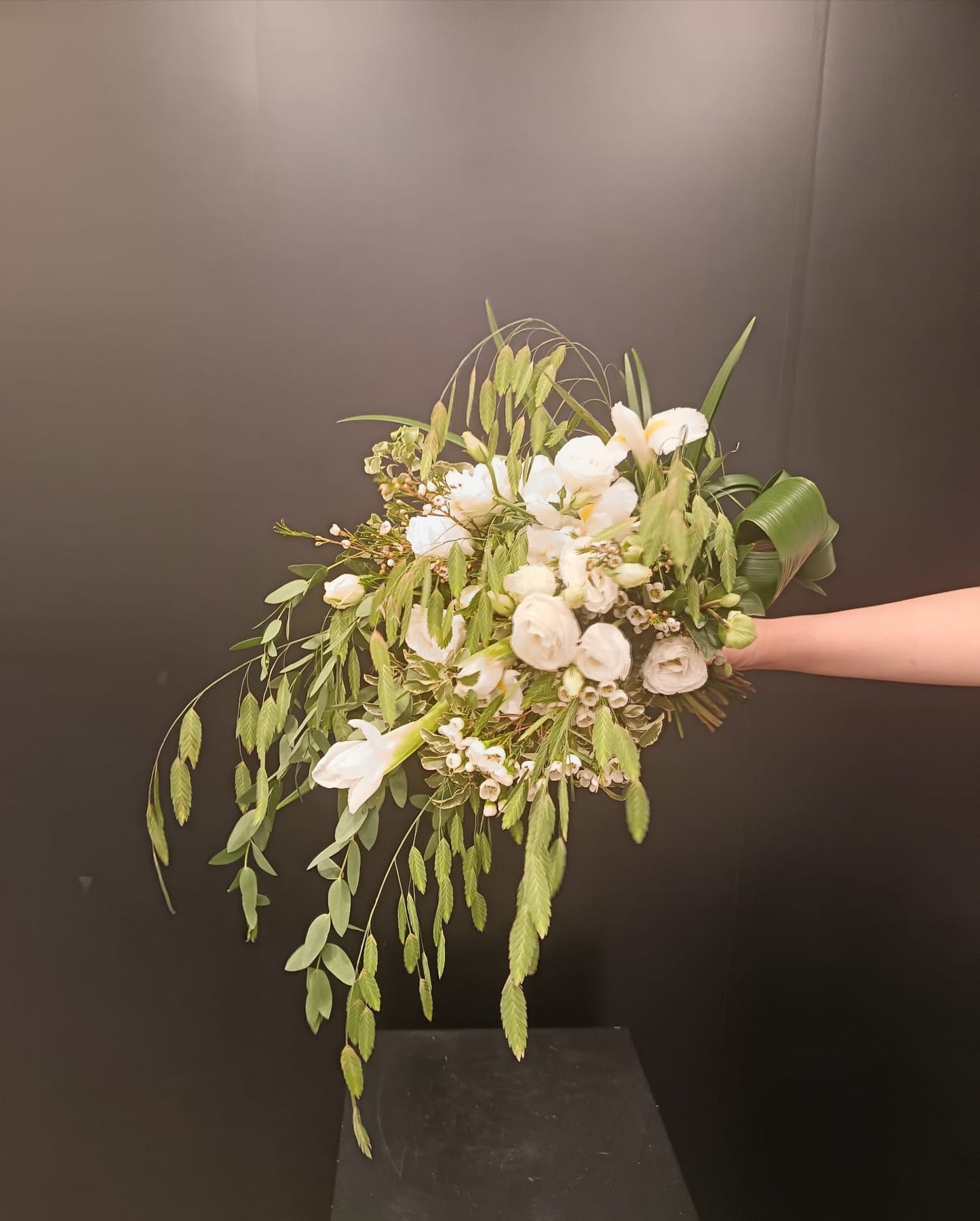 瀑布花束 Cascade Bouquet